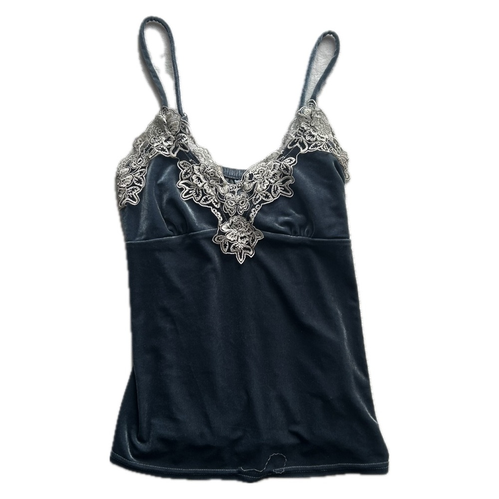 Lace tank top, 97% polyester, 3% spandex, ( NO TAG )